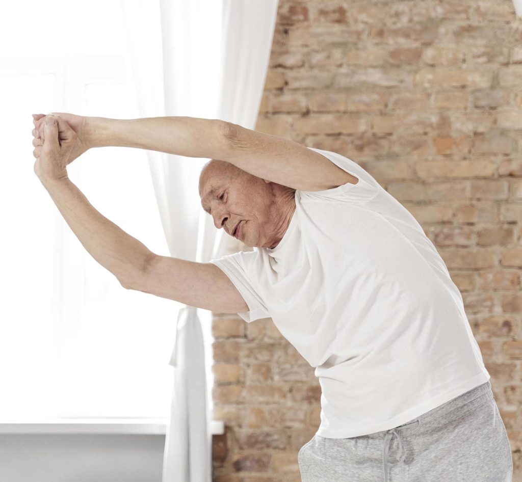 Arthrose de la hanche : comment améliorer sa mobilité grâce à ces 8 exercices ?