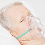 BPCO ou eau dans les poumons chez la personne âgée : comment faire la différence ?