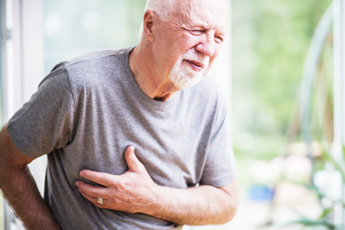 Arrêt cardiaque d'une personne âgée.